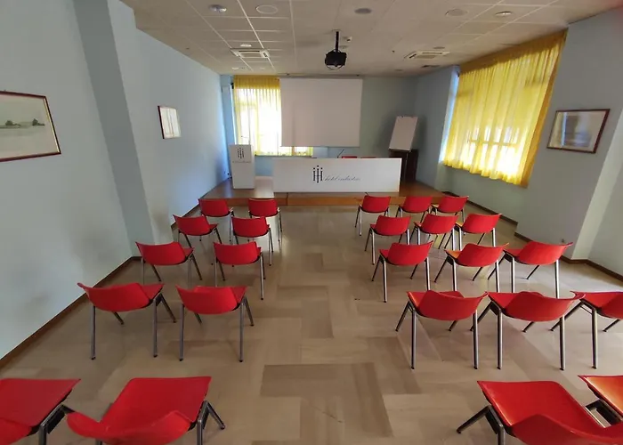 ホテル Industria 3*