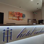 工业酒店 3*