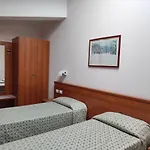 工业酒店 酒店 3*