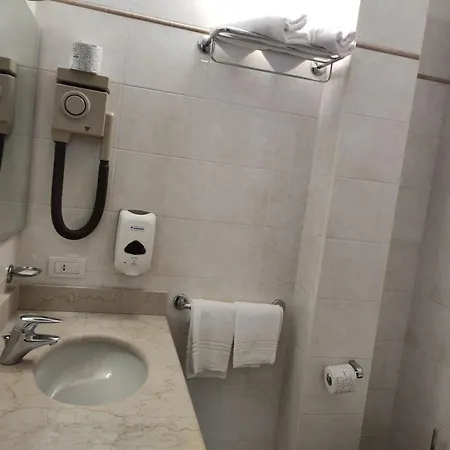 Industria 3* ברשה